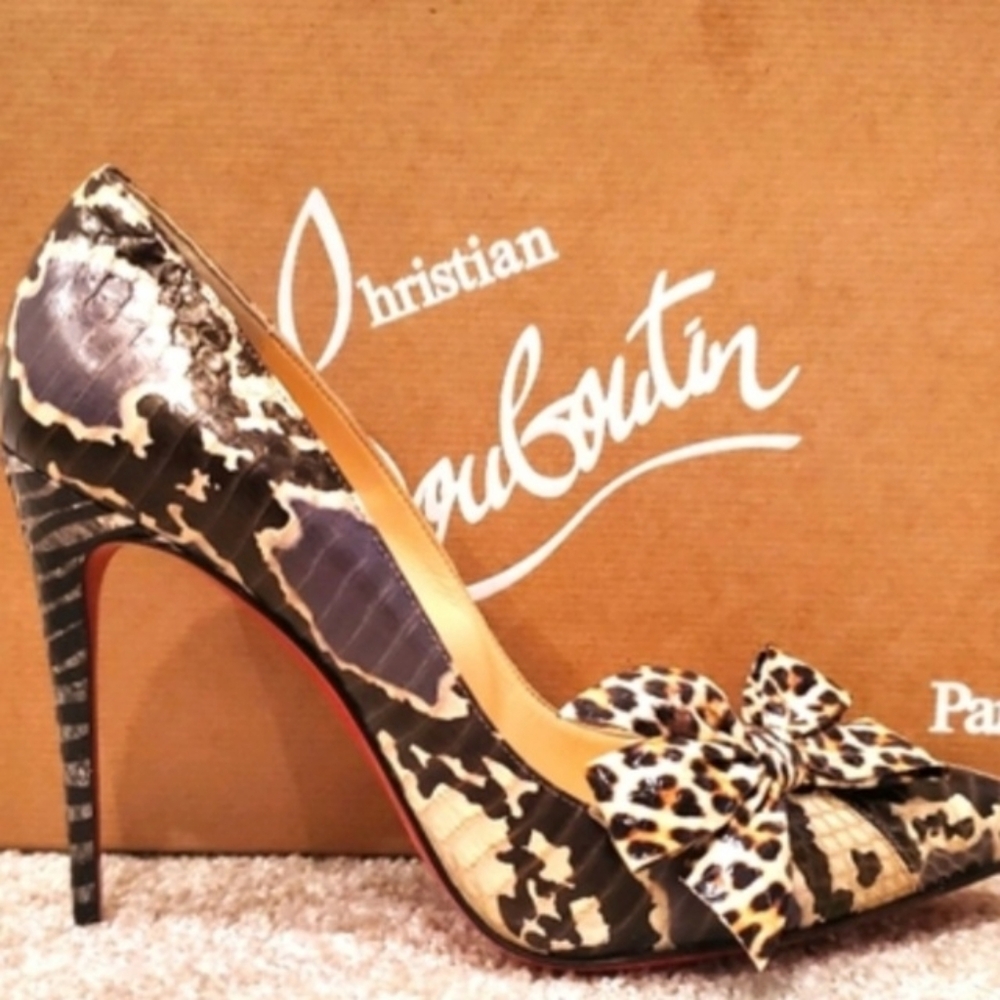 Christian Louboutin Black and Cream Patterned Heels - Picture 9 of 9